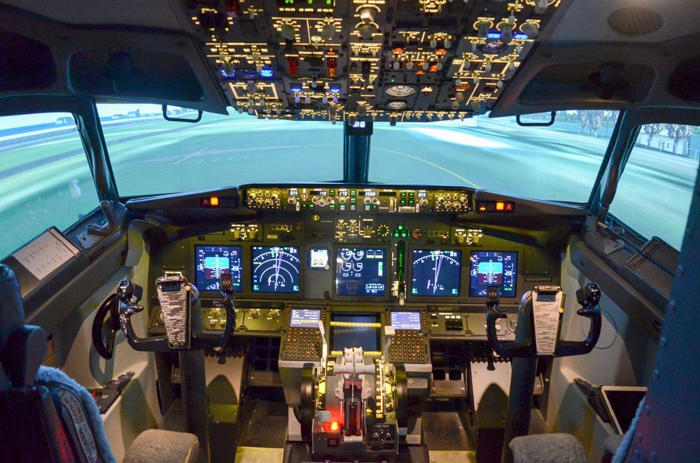 Flugzeug-Cockpit-Simulator