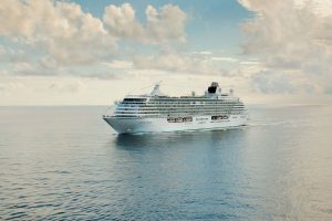Crystal Serenity schließt Probefahrten ab und bereitet sich auf die erste Ausfahrt im Juli vor