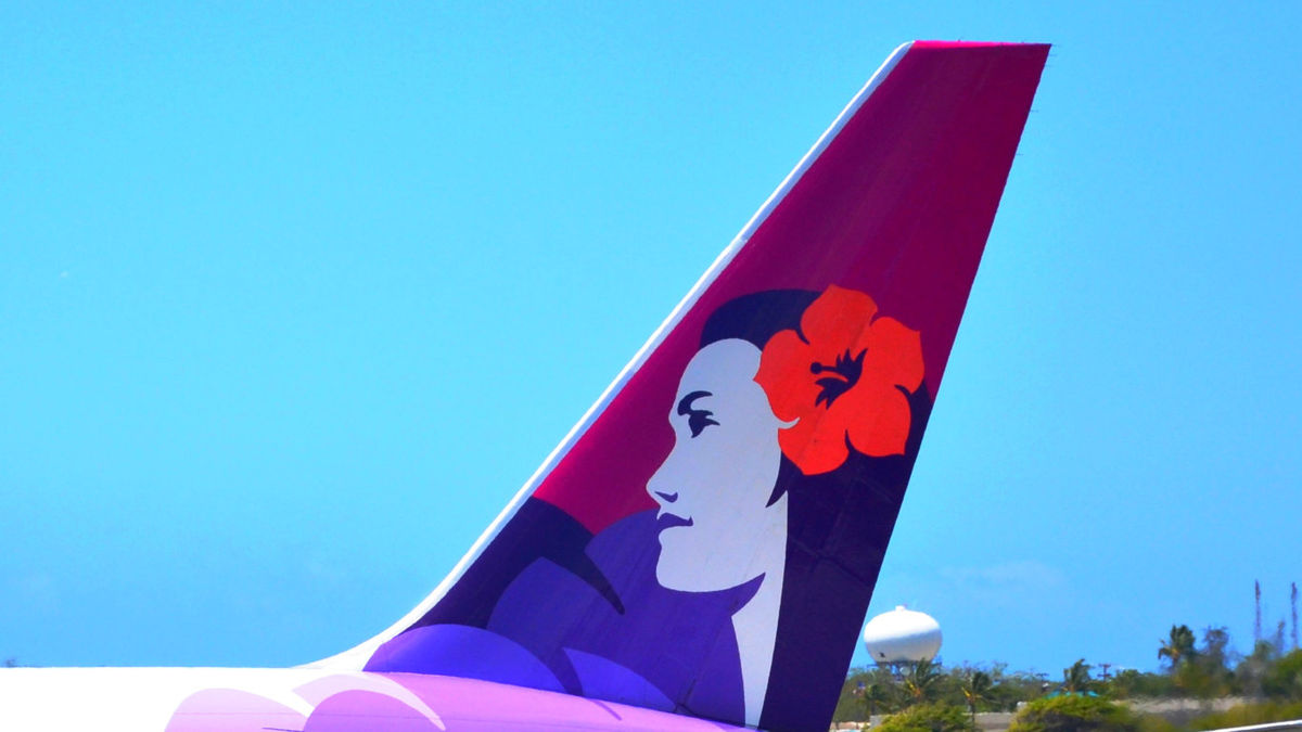 Wie Fluggesellschaften Reisenden und Bewohnern während der Waldbrände auf Maui geholfen haben