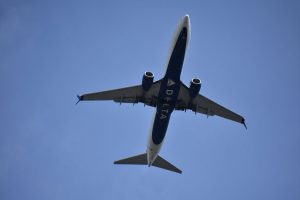 Flug wurde umgeleitet, nachdem der Durchfall eines Passagiers zu einer biologischen Gefahr führte