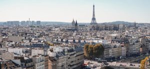 Paramount Global arbeitet mit DHARMA auf offizieller „Emily in Paris“-Tour zusammen