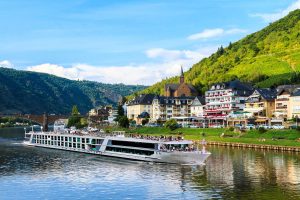 Emerald Cruises kündigt Zwei-für-Eins-Tarife und Freiflug für Europa-Flusskreuzfahrten im Jahr 2025 an