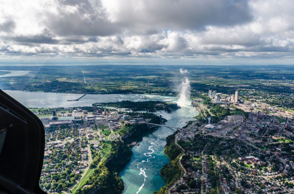 Niagarafälle-Überflug
