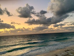 Beamte in Mexiko erinnern Touristen daran, diesen Winter an den Stränden von Cancún vorsichtig zu sein