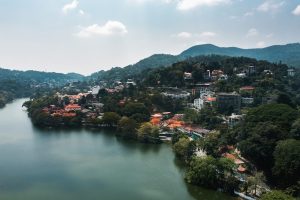 How to get from Colombo to Kandy by Train (Complete Guide)