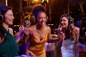 Celebrity Cruises startet neue Markenkampagne „Nothing Comes Close“.