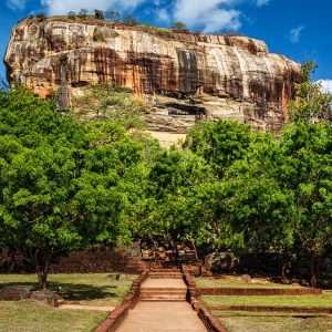 Wie man von Colombo nach Sigiriya kommt: Vollständiger Reiseführer