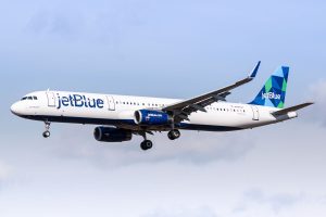 JetBlue steigert das Sommerreiseerlebnis mit aufregenden Ergänzungen an Bord