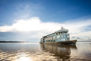 Lindblad Expeditions chartert weiteres Schiff und startet neue Routen auf dem Amazonas