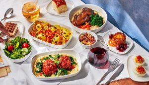 Delta Air Lines bietet in dieser Saison ein neues saisonales Weinprogramm und neue Mahlzeiten an