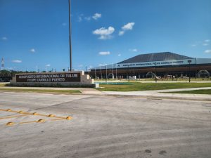 Airlines skalieren den Service zum neuen Flughafen von Tulum