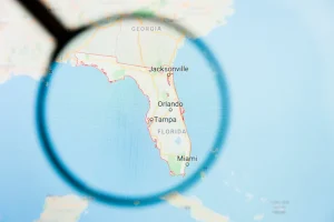 carte maps montrant la distance Miami Orlando