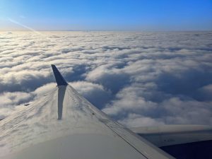 United Airlines -Flug macht Notlandung nach dem Versagen des Motors