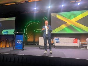 Adam Stewart von Sandalen informiert auf CruiseWorld über die Bemühungen zur Wiederherstellung nach Hurrikanen