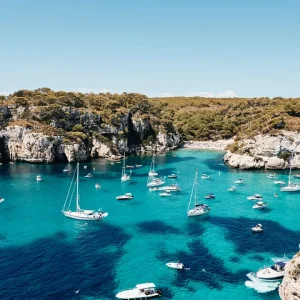 Was es auf Menorca zu sehen gibt: die Kunst, das reinste Mittelmeer zu leben