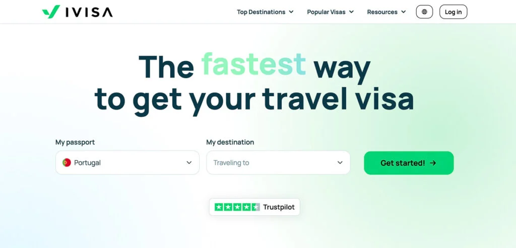 Homepage der IVisa-Website mit Optionen zur Auswahl des Passlandes, des Reiseziels und eines Grüns