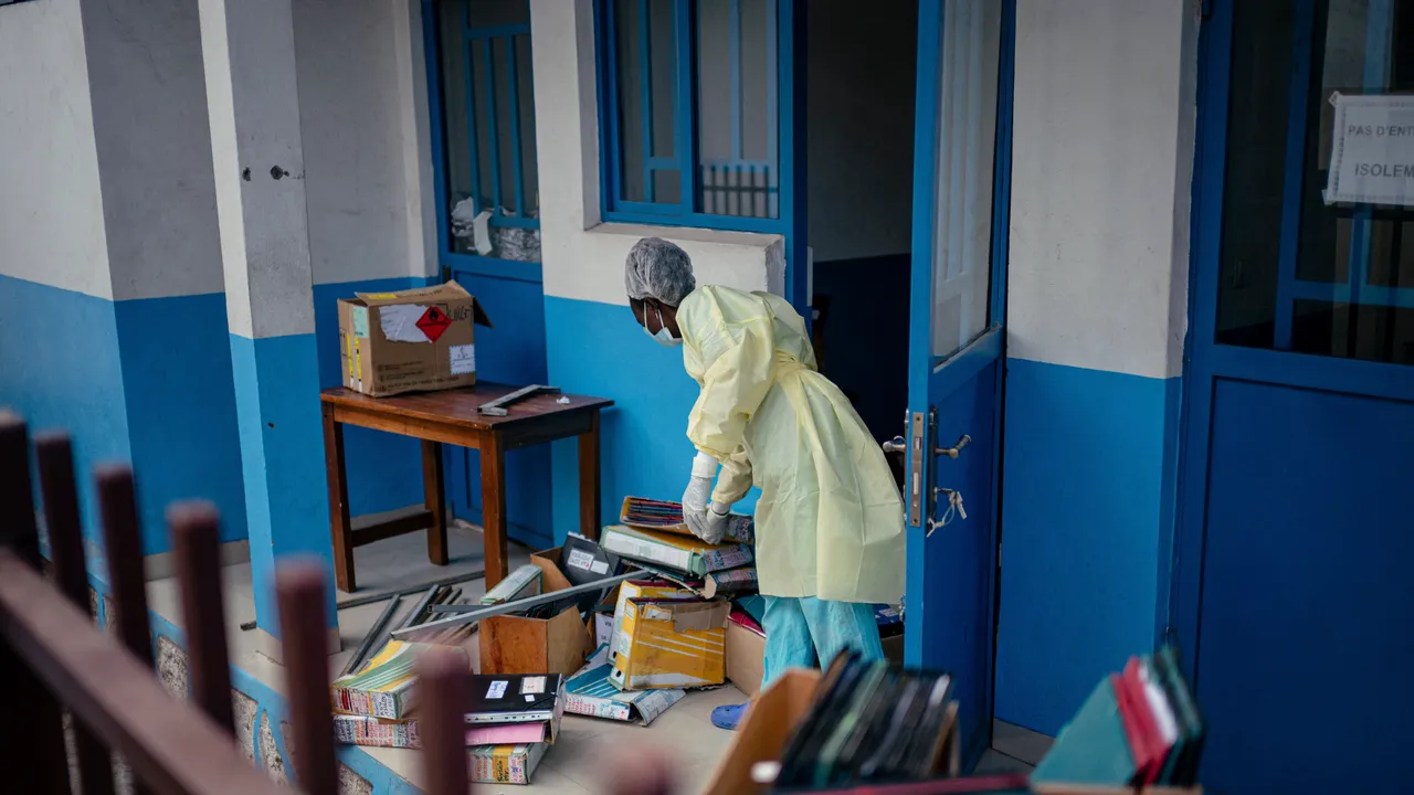 Ist es sicher, während des Ebola-Ausbruchs nach Ostafrika zu reisen? Fälle in Uganda und der Demokratischen Republik Kongo versetzen Kenia in höchste Alarmbereitschaft