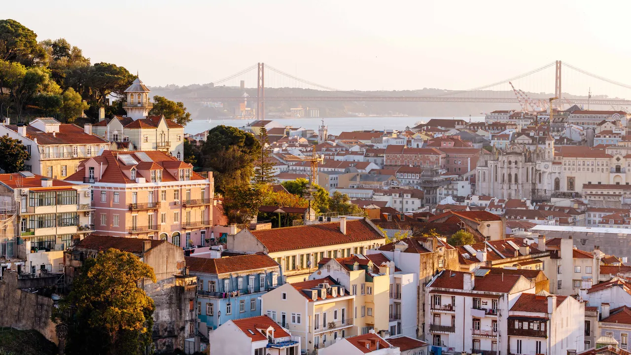 So gehen Sie in den Ruhestand nach Portugal: Für das D7-Visum ist eine überraschend niedrige Einkommensvoraussetzung erforderlich