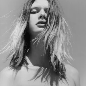 David Sims wird in der nächsten großen Ausstellung der MOP Foundation in A Coruña zu sehen sein