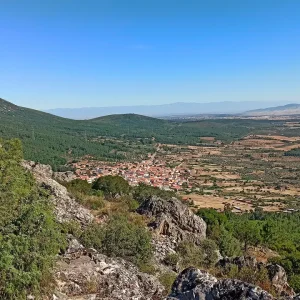 Camino de los Regajos, ein Spaziergang am Fuße der Sierra de Altamira