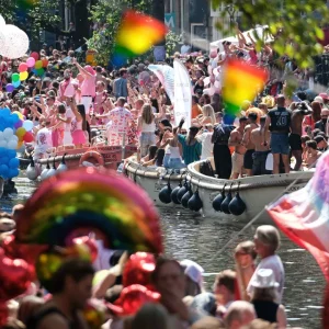 Ich war bei WorldPride 2026 und habe herausgefunden, warum Amsterdam Europas fröhlichste und umfassendste Städtereise ist