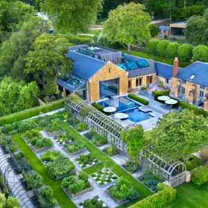 Adieu, Hotel-Fitnessstudio: Der neue Trend im Wellness-Tourismus wird direkt aufs Zimmer serviert