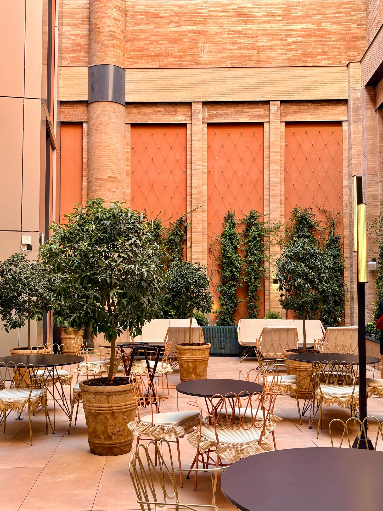 Der Patio Serras Sevilla