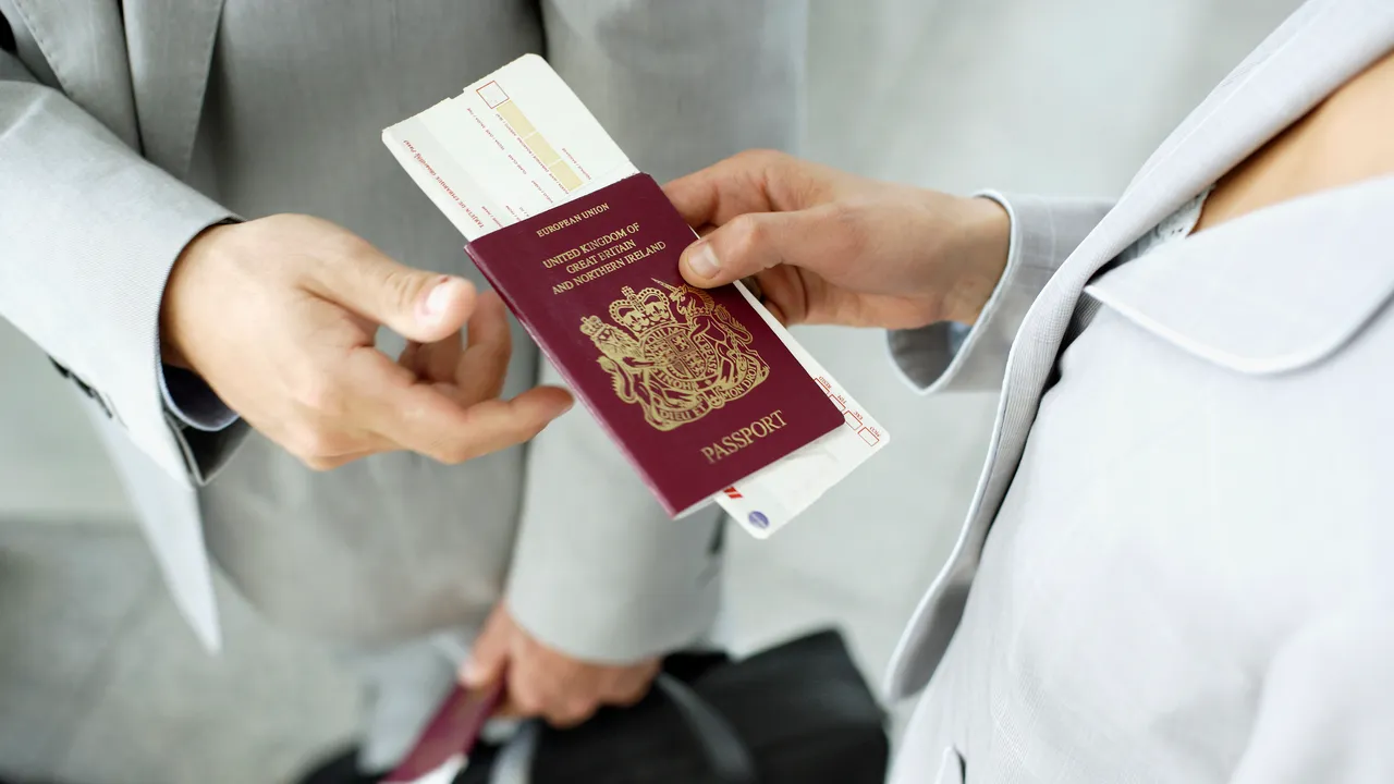 Britische Flughäfen testen passfreie eGates. Hier finden Sie alles, was Sie wissen müssen